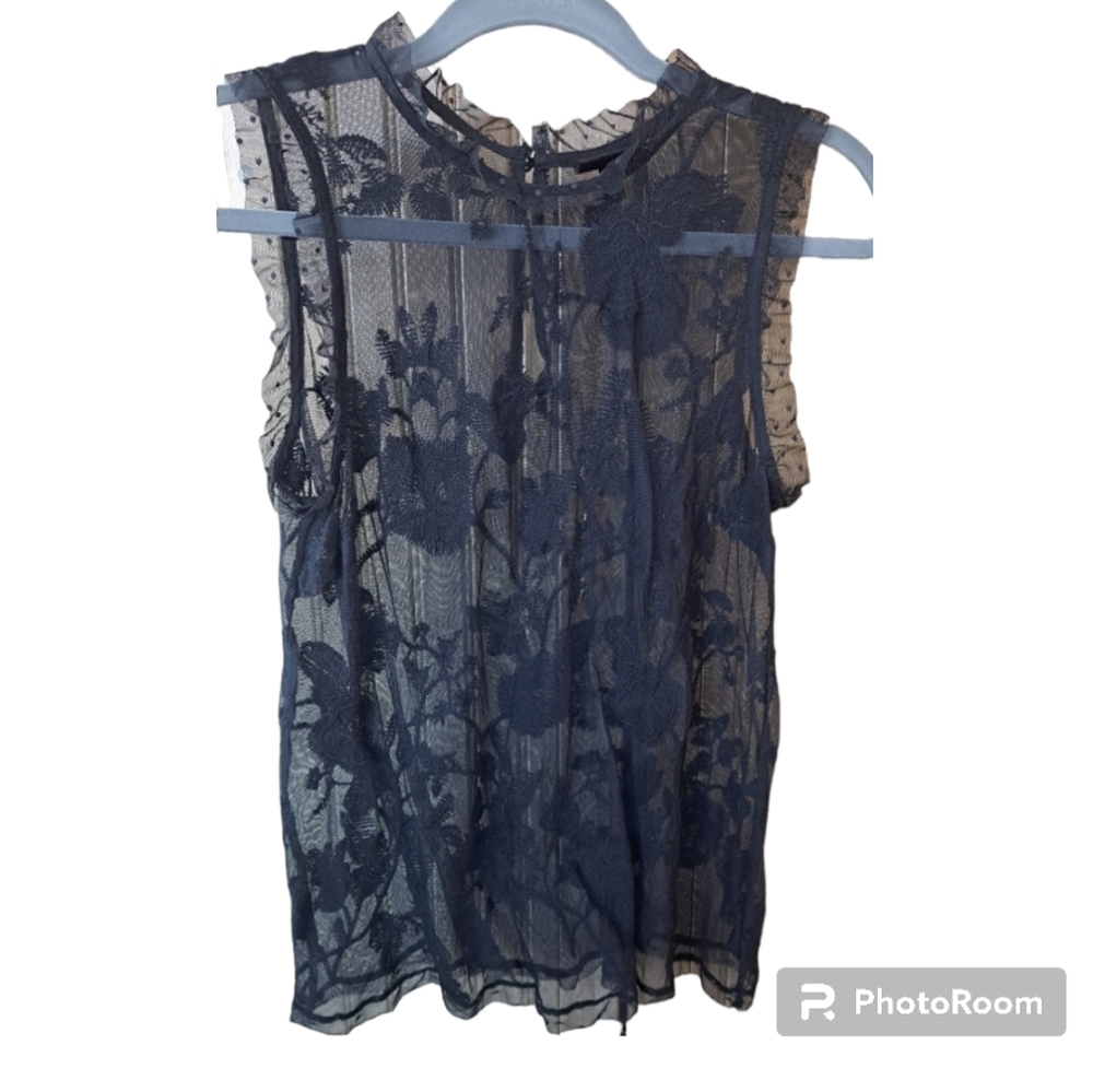 WHO WHAT WEAR Sheer Tull Lace Black Embroidered Sleeveless Blouse Sz S